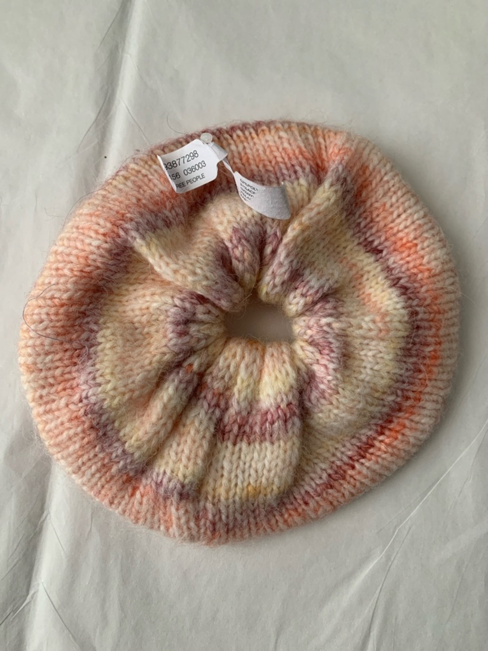 FREE PEOPLE Knit Striped Jumbo Scrunchie NWT Pink Ivory - Picture 2 of 5